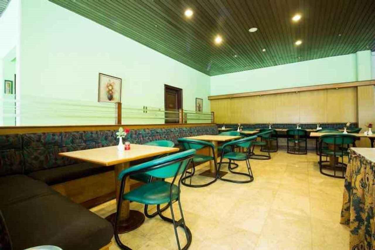 Super Oyo Townhouse 2 Hotel Gunung Sahari Jakarta Buitenkant foto