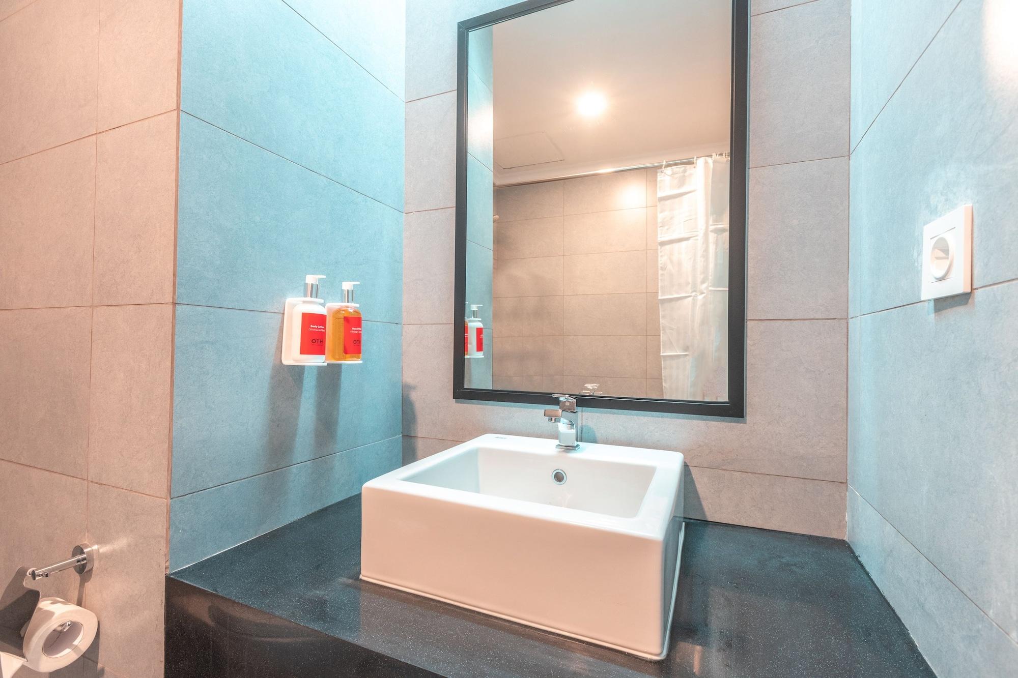 Super Oyo Townhouse 2 Hotel Gunung Sahari Jakarta Buitenkant foto