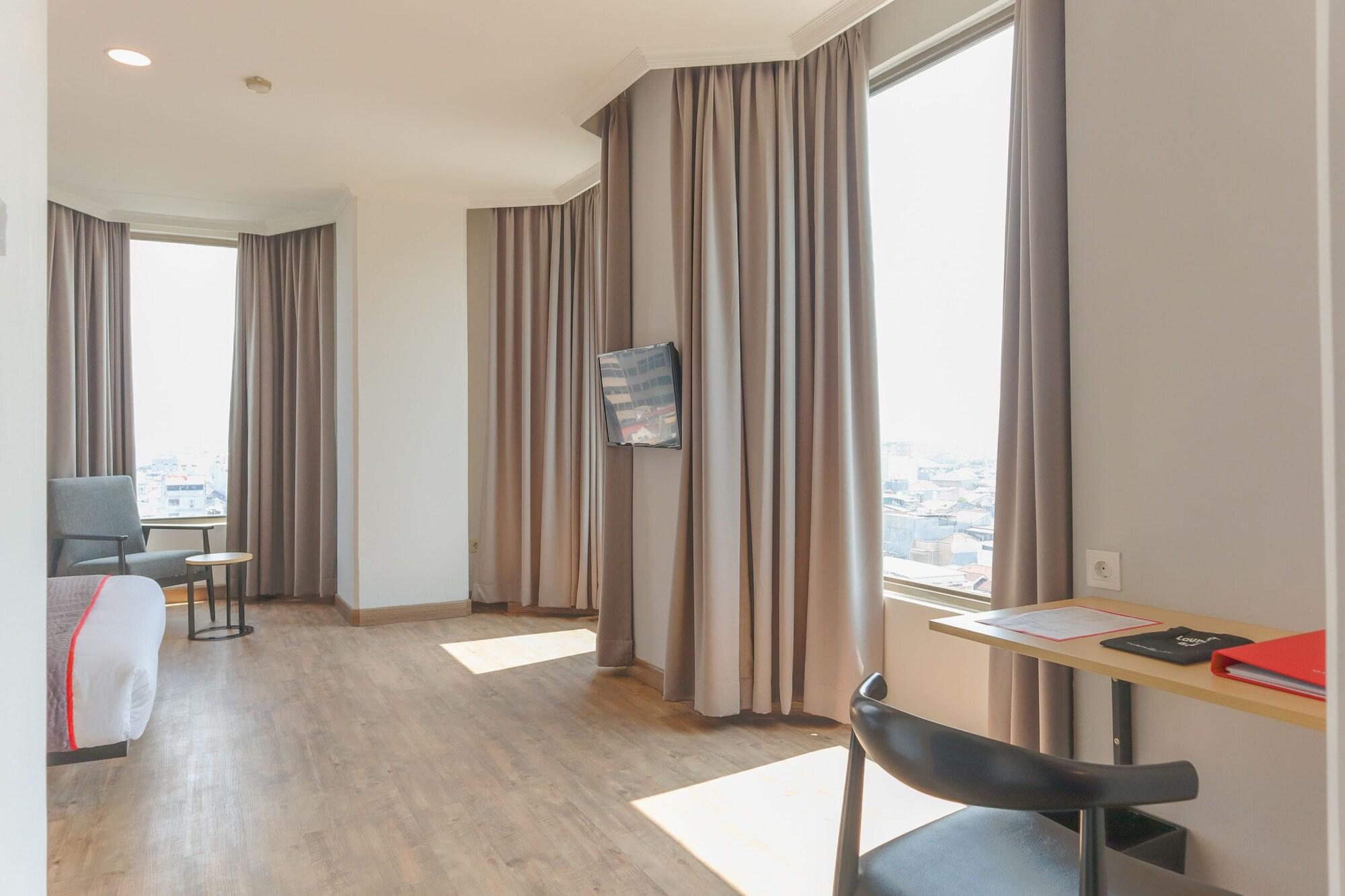 Super Oyo Townhouse 2 Hotel Gunung Sahari Jakarta Buitenkant foto