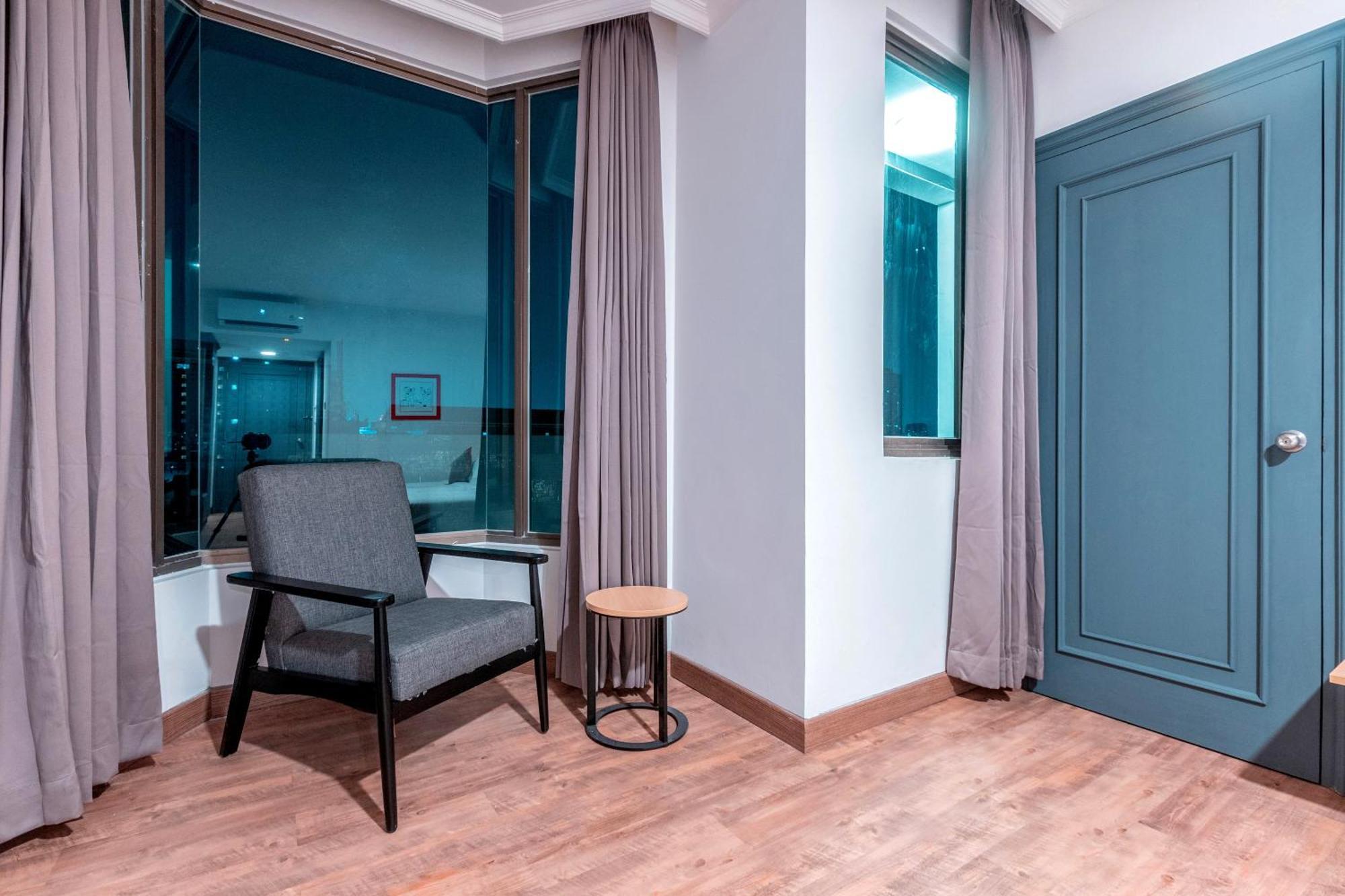 Super Oyo Townhouse 2 Hotel Gunung Sahari Jakarta Buitenkant foto