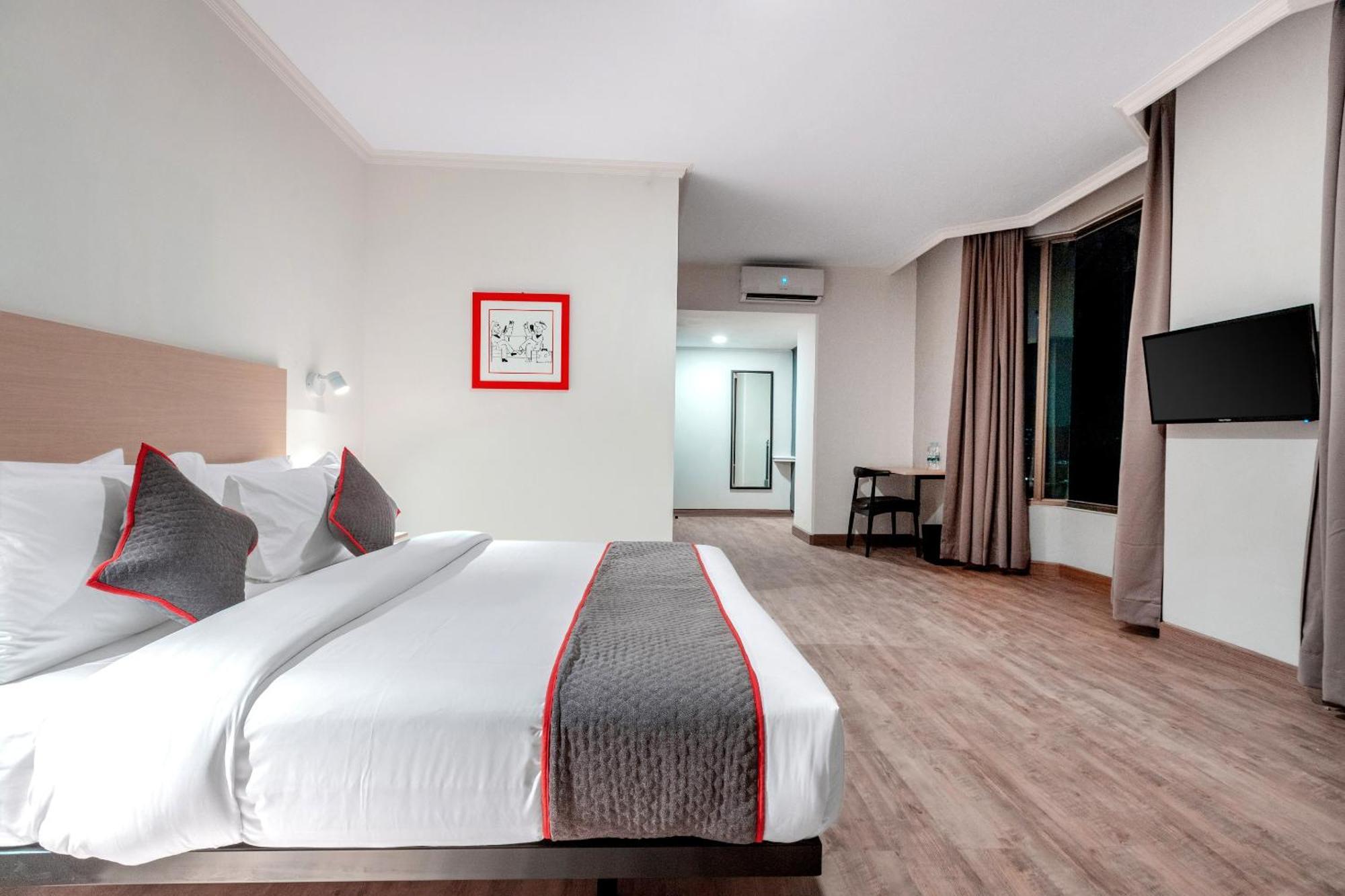 Super Oyo Townhouse 2 Hotel Gunung Sahari Jakarta Buitenkant foto