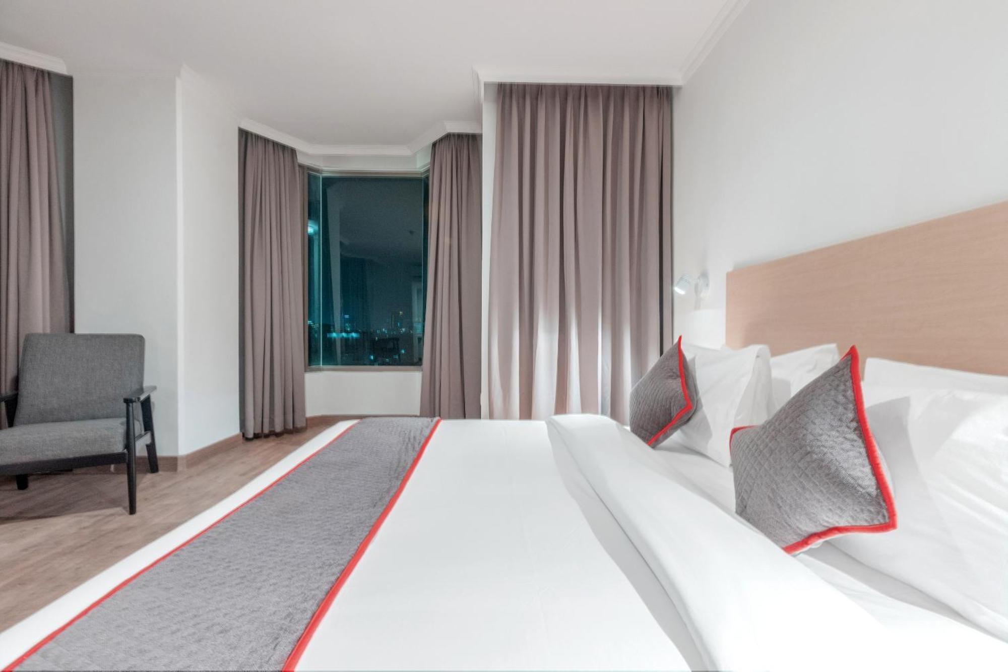 Super Oyo Townhouse 2 Hotel Gunung Sahari Jakarta Buitenkant foto
